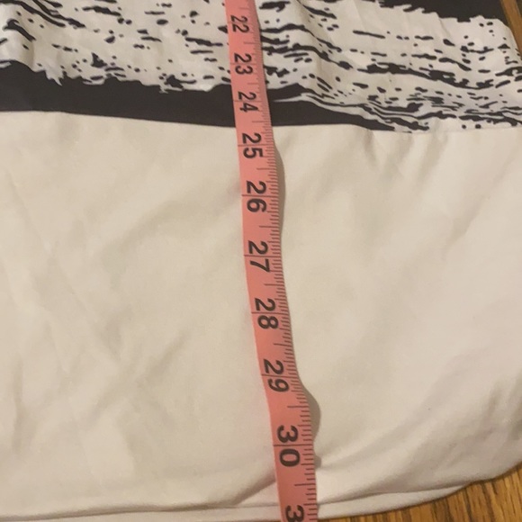 Cold Shoulder Rose 🌹 Top - Picture 3 of 7